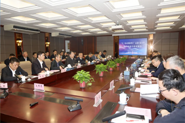 招才引智高校行，推动城市人才双向奔赴 ——我司应邀参加市人社“招才引智江南大学高校行”活动 