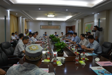 省人大常委会副主任詹夏来莅临mansion88明升集团调研指导